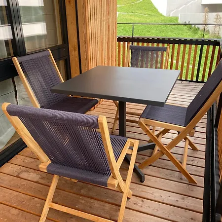 Apartment Im Stenna Vallada Direkt Bei Den Bergbahnen Flims