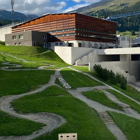 Im Stenna Vallada Direkt Bei Den Bergbahnen Flims