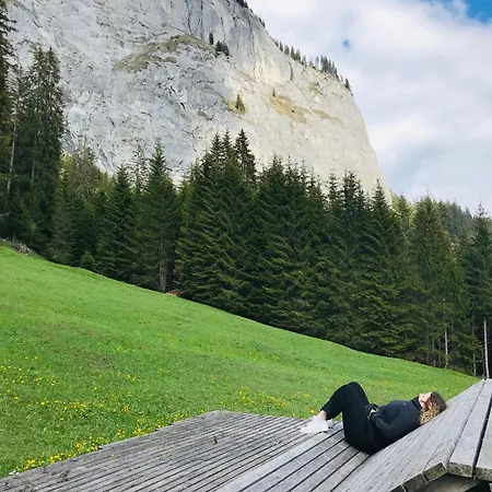 Im Stenna Vallada Direkt Bei Den Bergbahnen Appartamento Flims