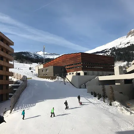 Im Stenna Vallada Direkt Bei Den Bergbahnen Apartamento Flims